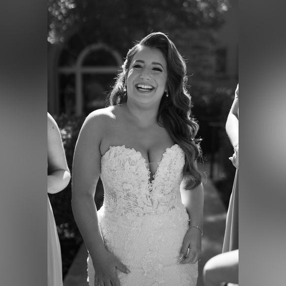 Meet your Posher, Amanda - Picture 1 of 1